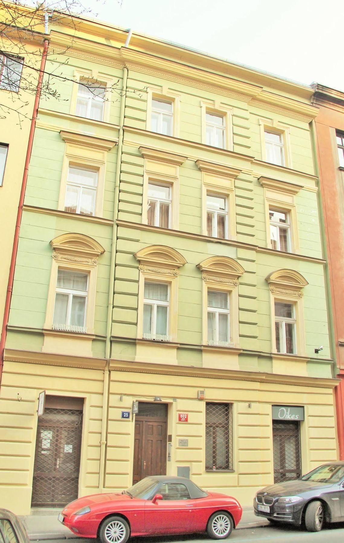 Vlkova Palace Praga Exterior foto